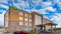 Holiday Inn Express & Suites