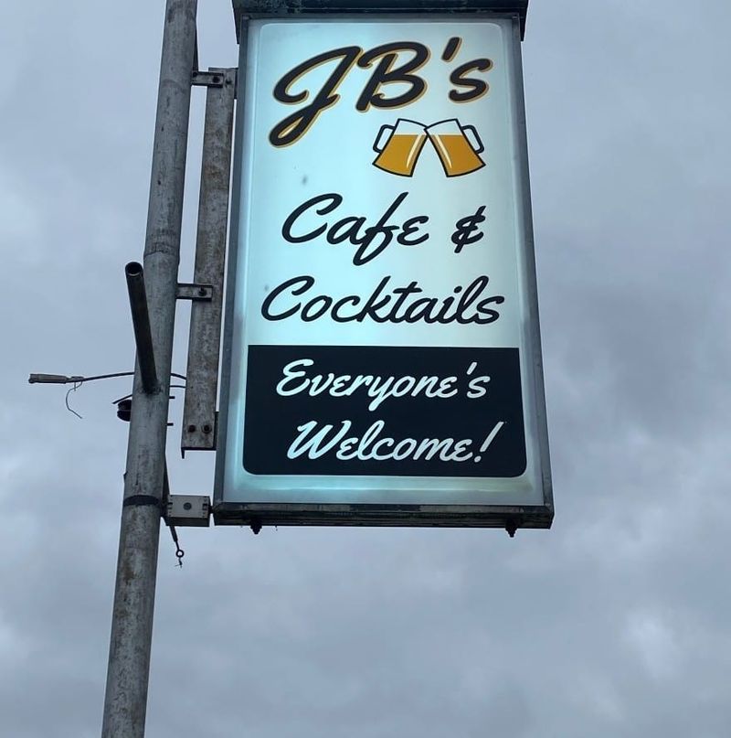 JB’s Cafe and Cocktails